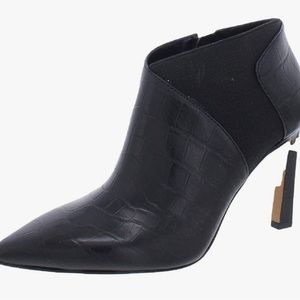 Vince Camuto Women's Footwear Sindarah Ankle
Bootie Boot